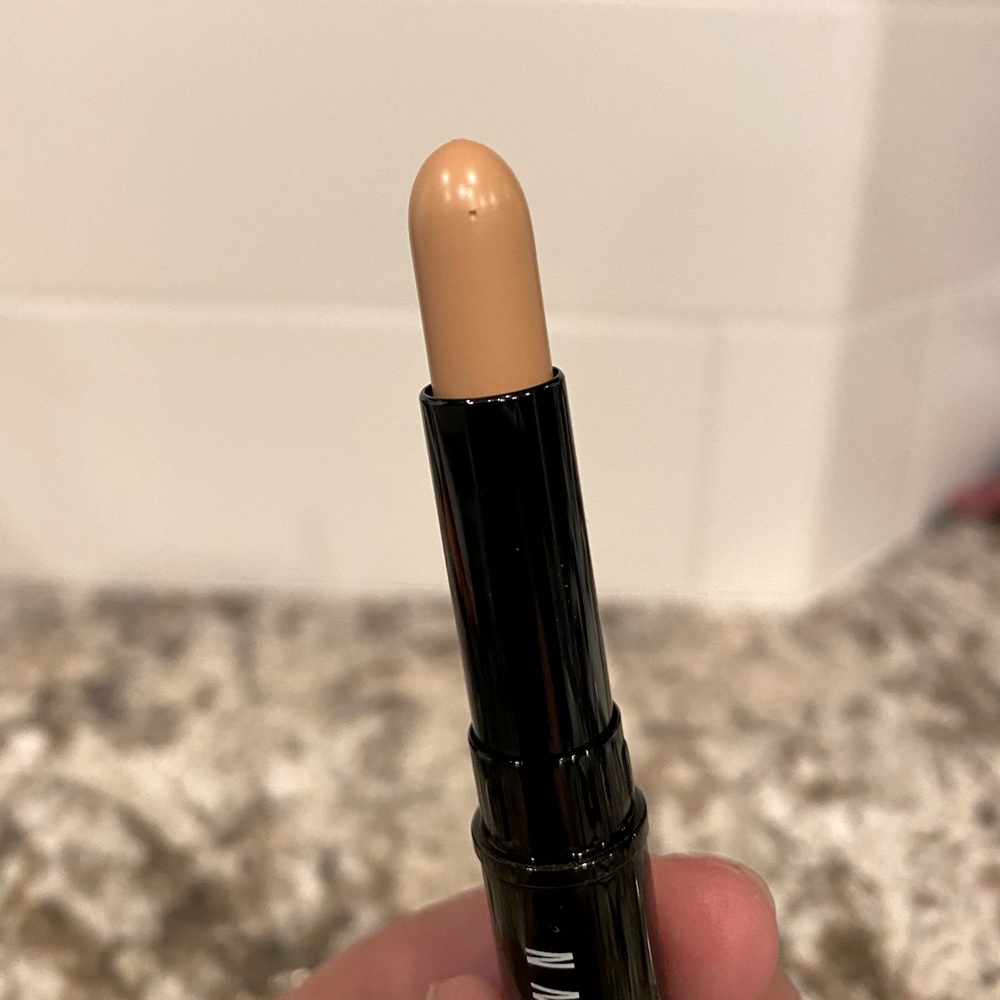 Bobbi Brown Face Touch Up Stick in 4.5 Warm Natural